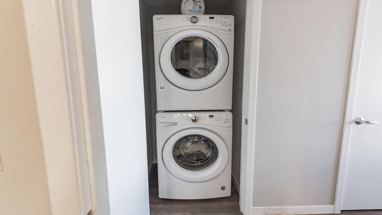 Frontdesk Confluence On 3Rd Apt Downtown Riverwalk Trails Des Moines Ngoại thất bức ảnh